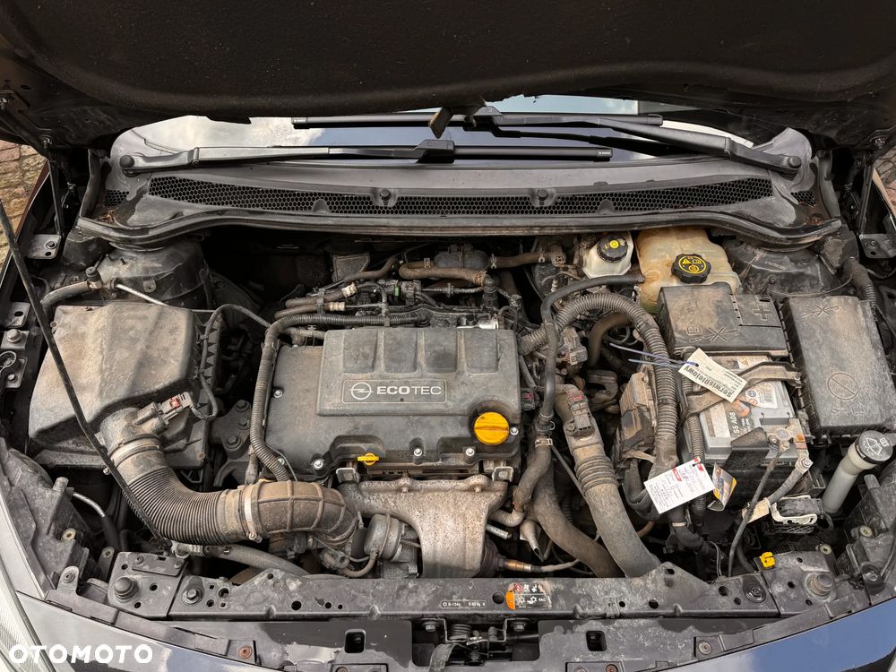 Opel Astra 1.4 Turbo - 13