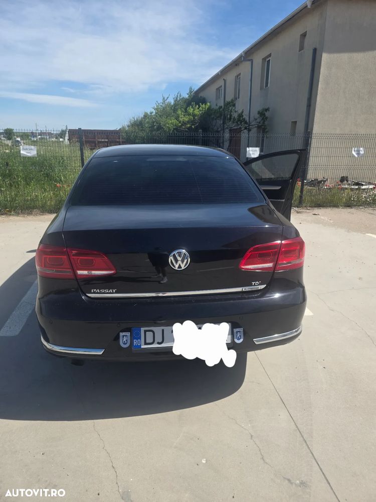 Volkswagen Passat 1.6 TDI BlueMotion Technology Comfortline - 25