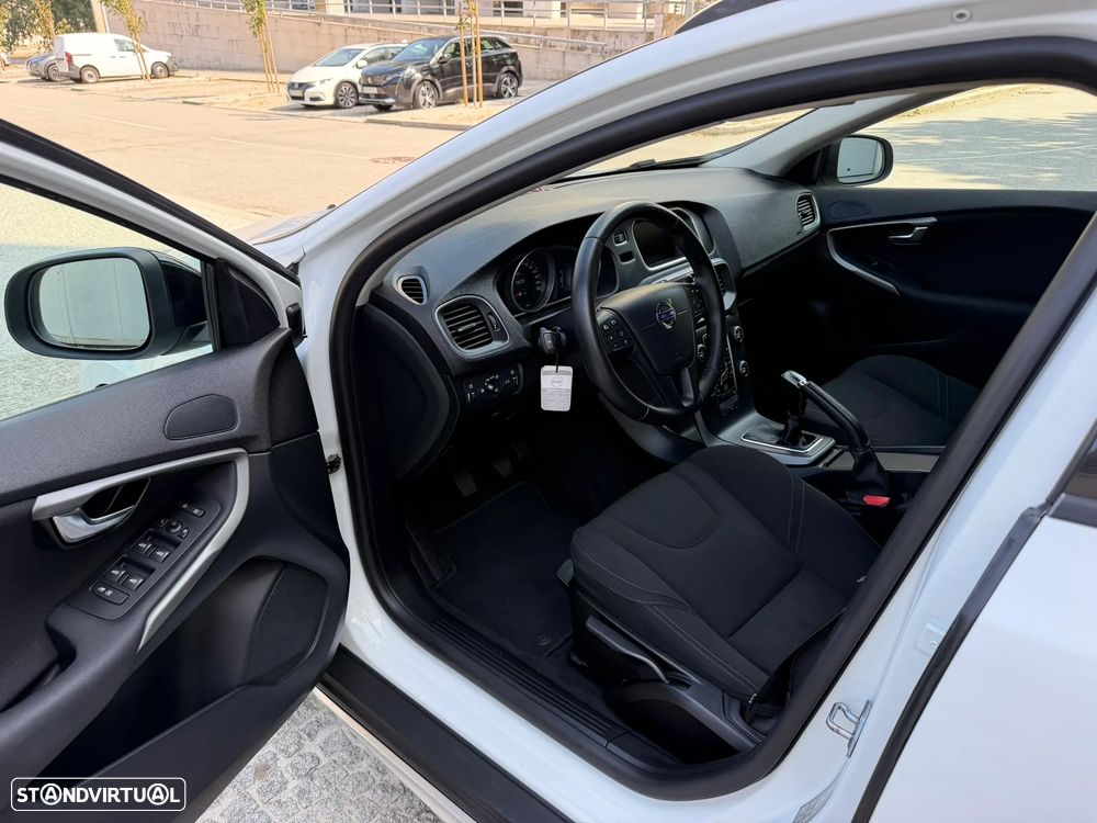 Volvo V40 Cross Country 2.0 D2 Summum - 5