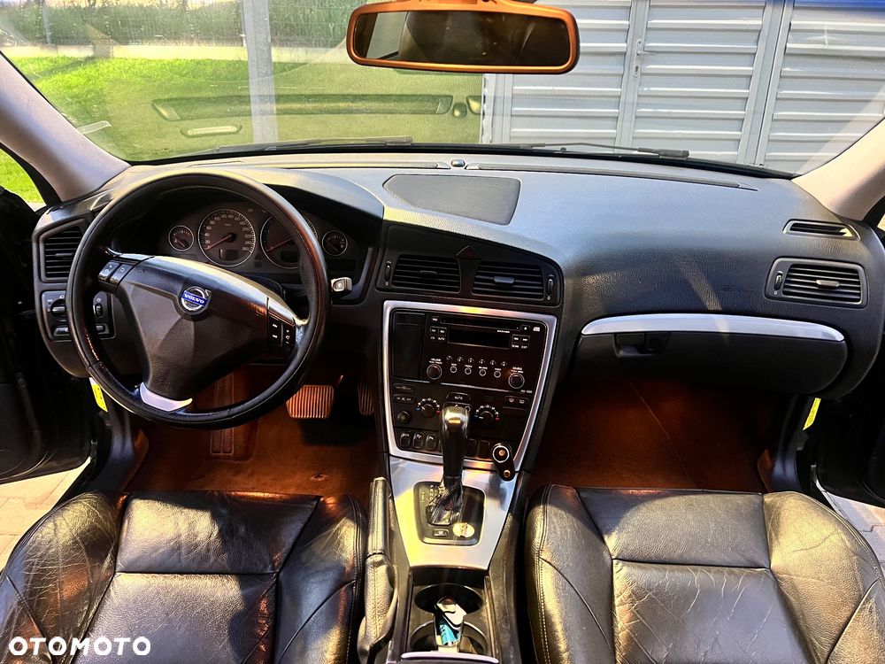 Volvo S60 ver-2-4d5-rubin - 6