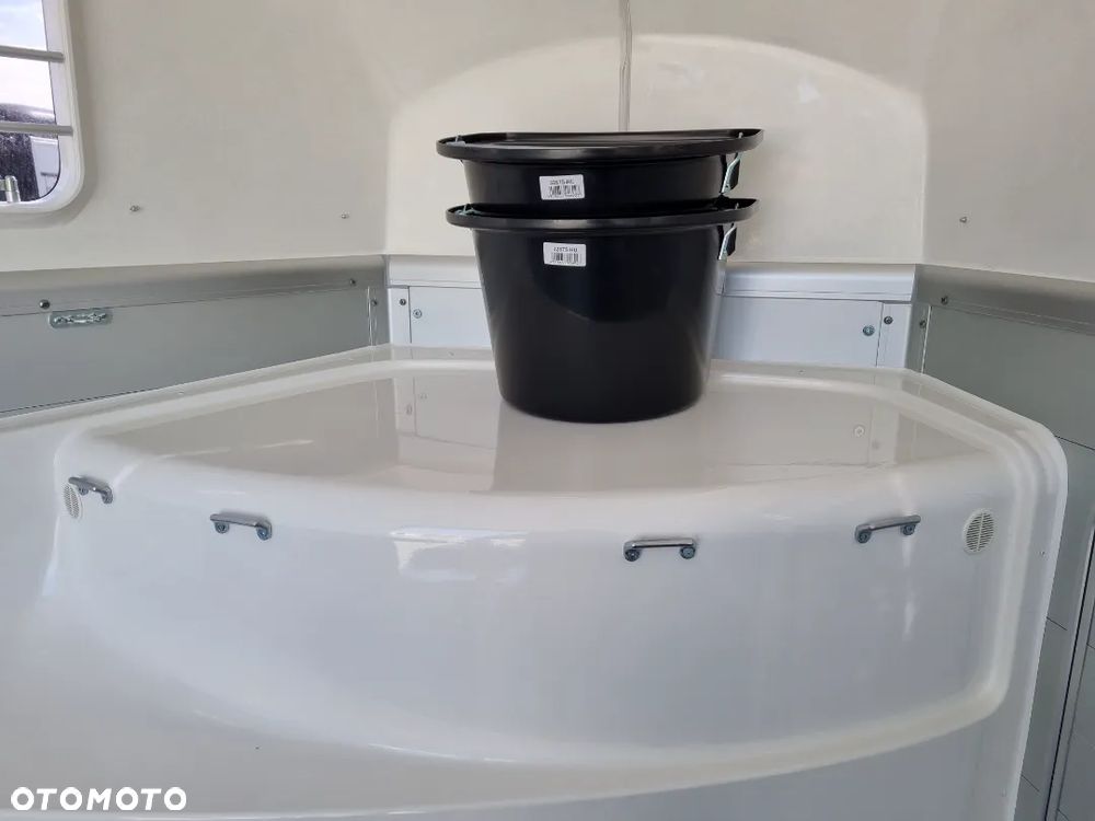 Humbaur Xanthos Aero 2400 - 29