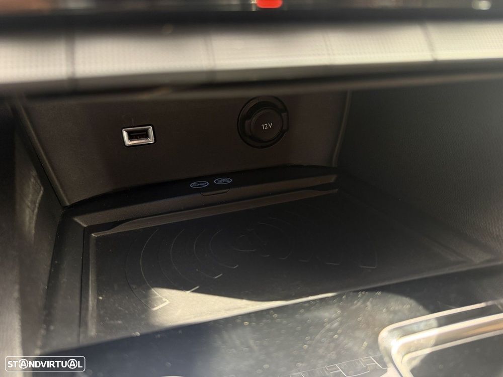 Peugeot 5008 1.2 PureTech Allure Pack EAT8 - 39