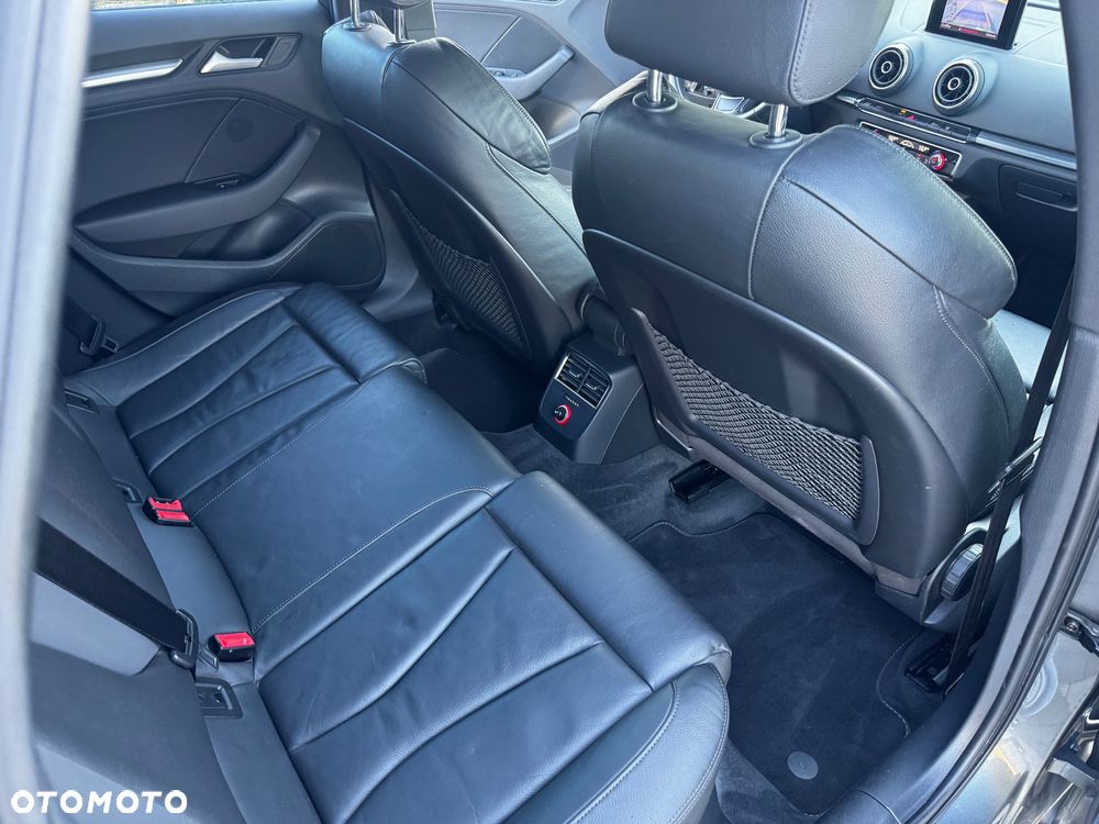 Audi A3 Sportback 2.0 TDI Ambition - 16