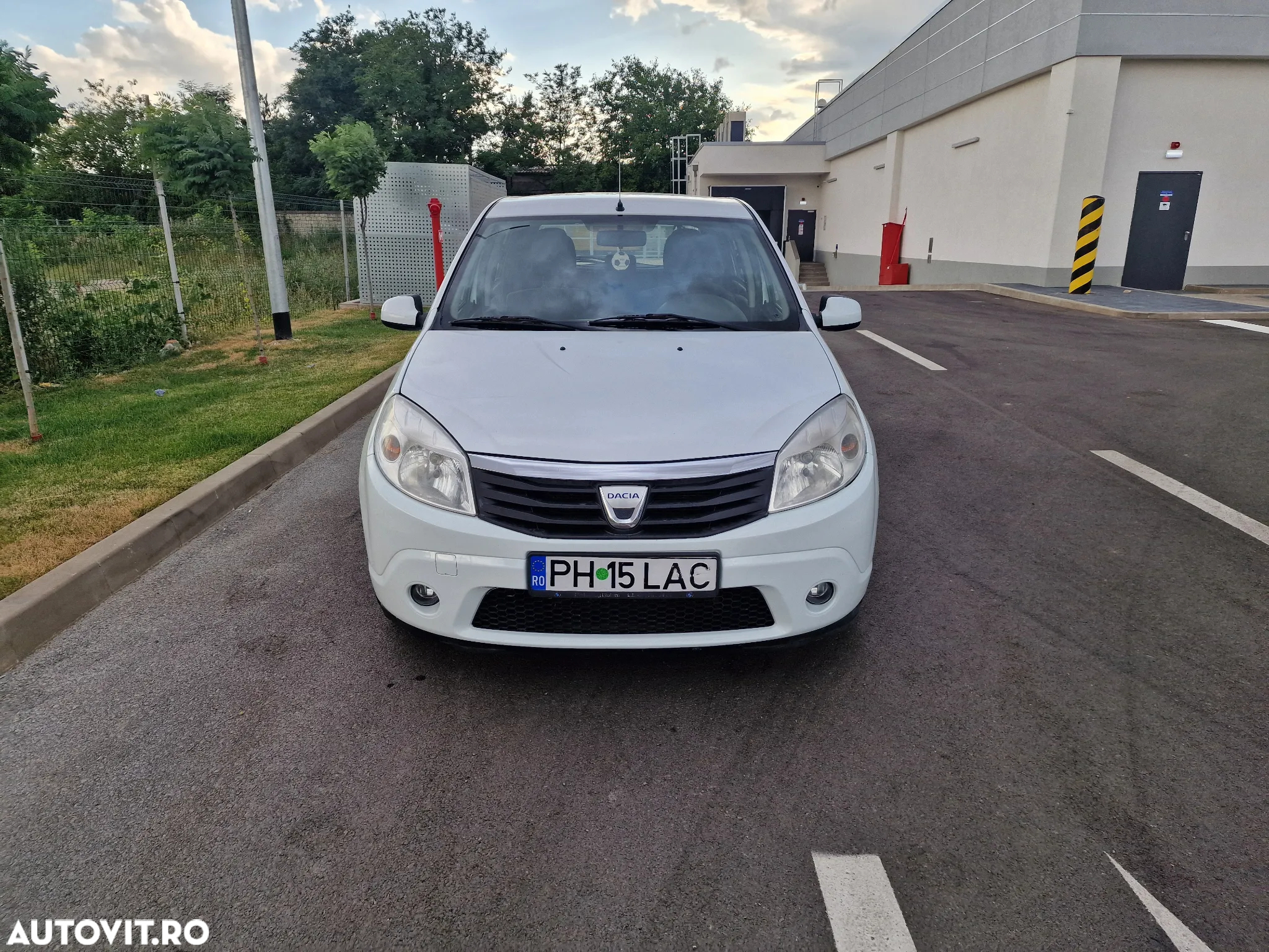 Dacia Sandero 1.4 MPI Laureate - 15