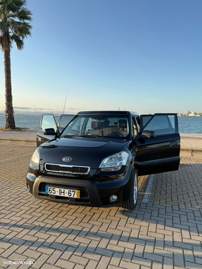 Kia Soul 1.6 CRDi TX - 2