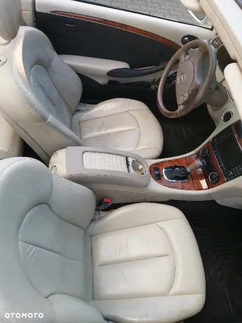 Mercedes-Benz CLK Cabrio 350 7G-TRONIC Avantgarde - 3
