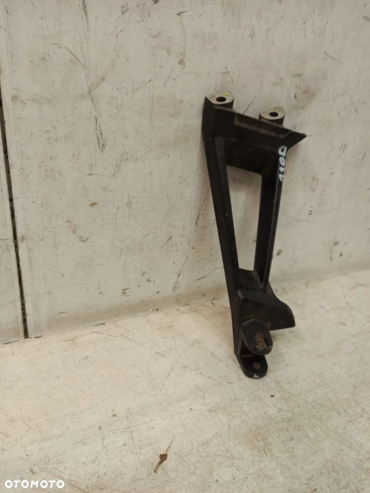 Ducati Monster 1100 Evo mocowanie wspornik podnóżka pasażera tyl lewy - 2