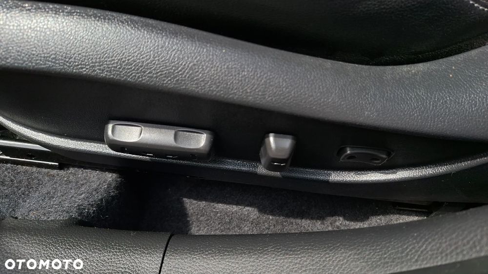 Hyundai i30 Kombi 1.6 GDi DCT Premium - 38