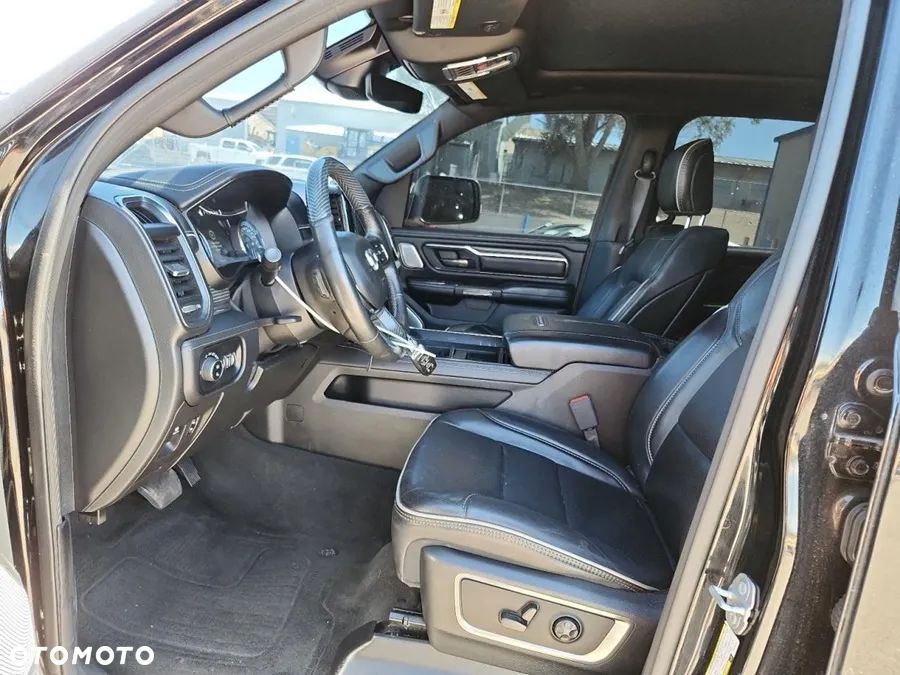 RAM 1500 5.7 Crew Cab Limited - 8