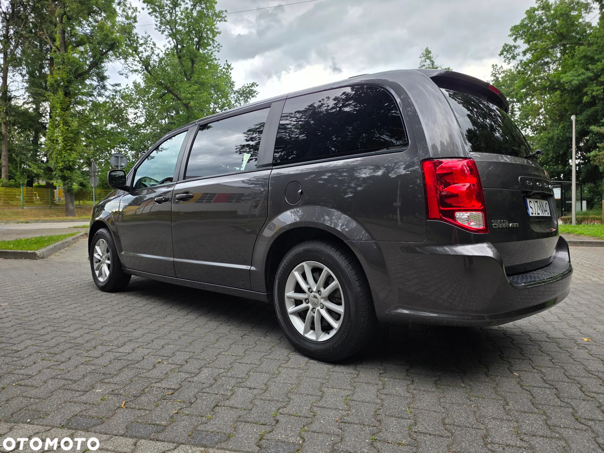 Dodge Grand Caravan 3.6 Express - 18