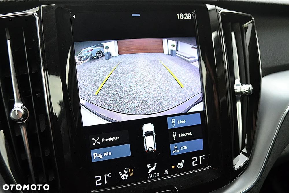 Volvo XC 60 B4 D Momentum Pro - 27
