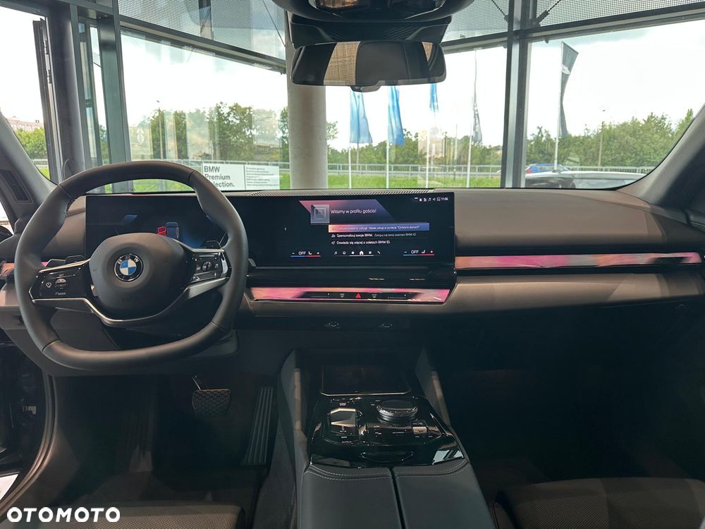 BMW Seria 5 520d mHEV - 13