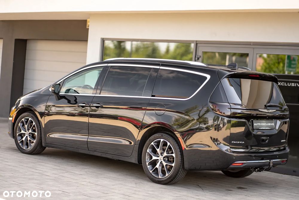 Chrysler Pacifica - 20