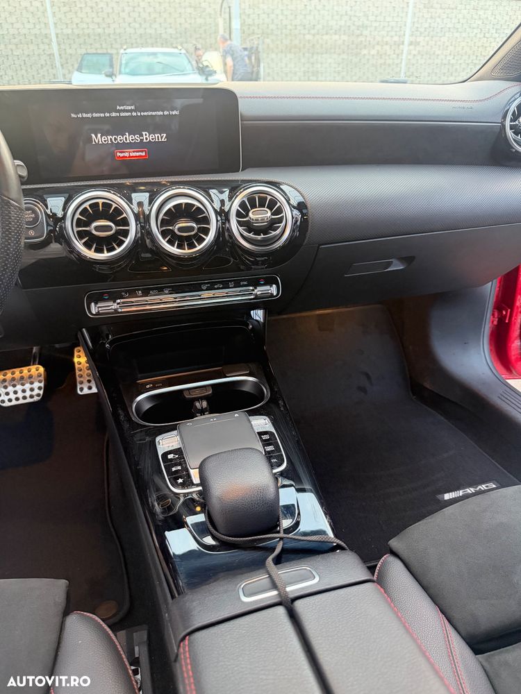 Mercedes-Benz CLA 250 - 13