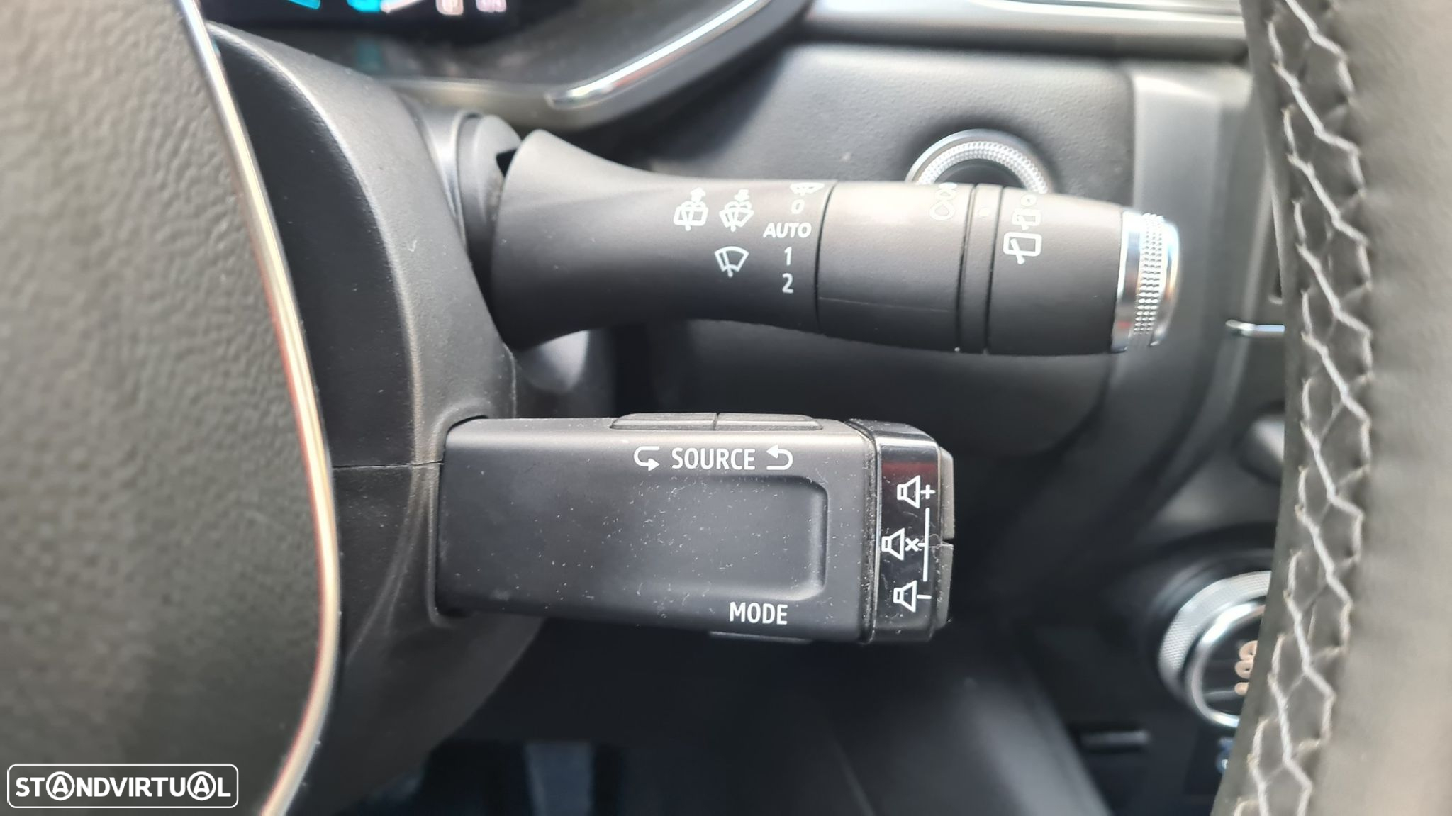 Renault Captur 1.6 E-Tech Plug-In Intens - 17