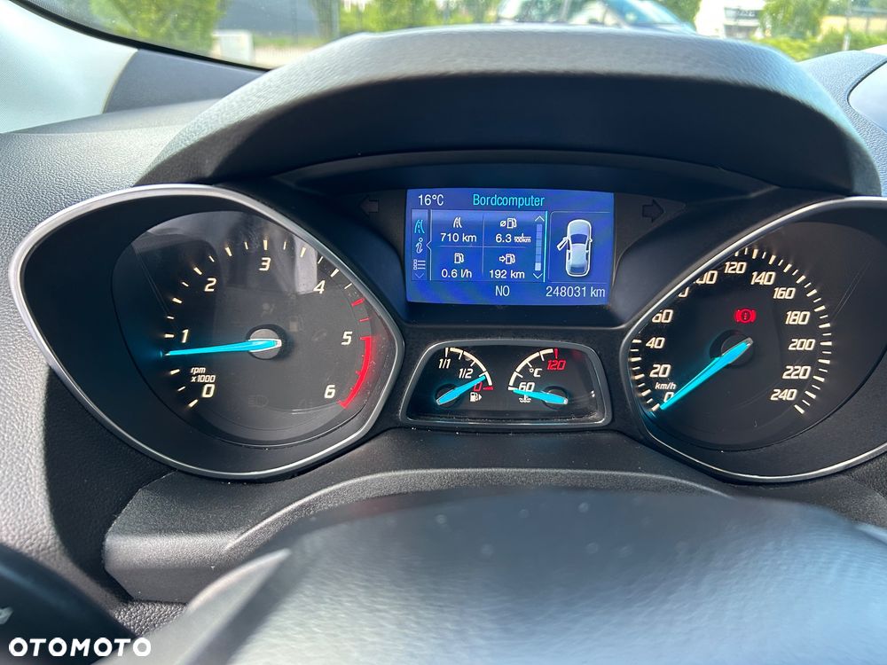 Ford Kuga 2.0 TDCi 4WD Titanium - 35