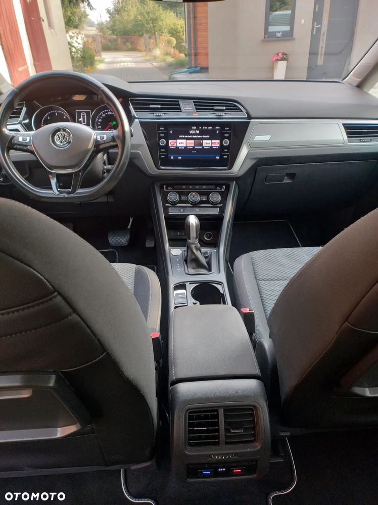 Volkswagen Touran 2.0 TDI SCR (BlueMotion Technology) DSG SOUND - 19