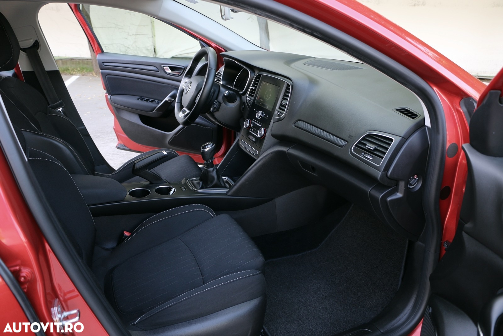 Renault Megane Grandtour TCe 140 GPF LIMITED - 12