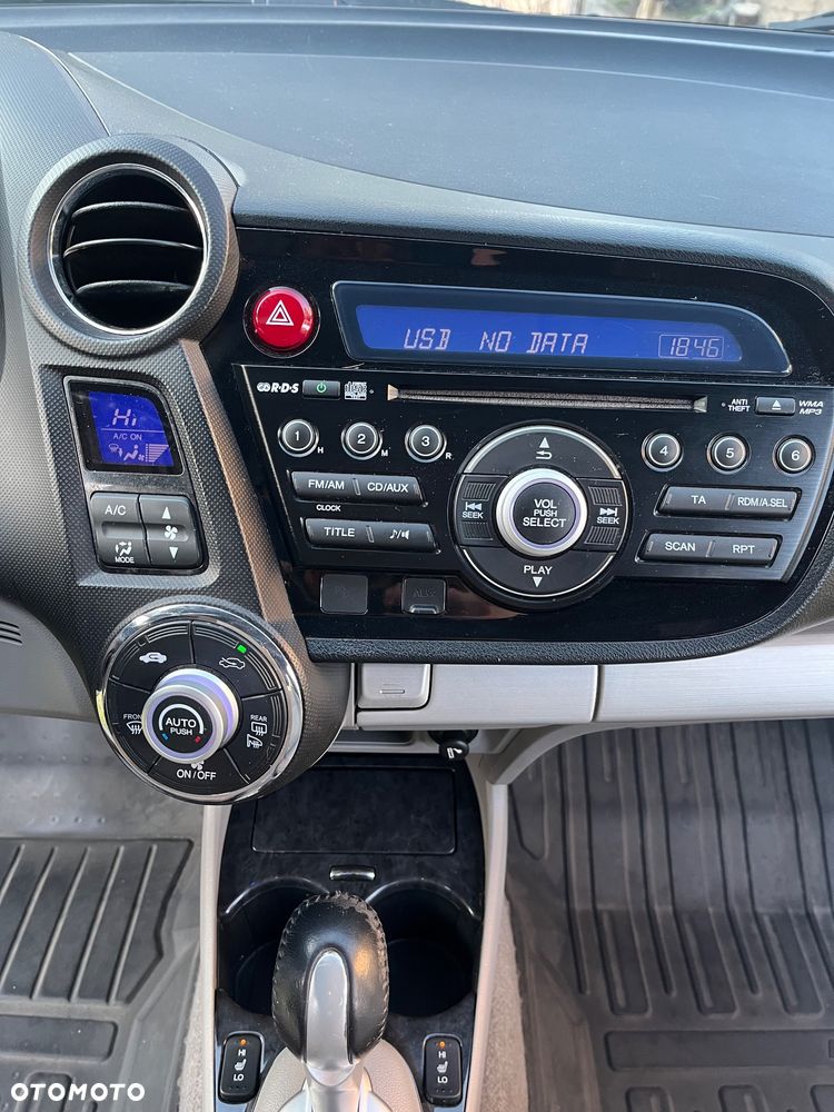 Honda Insight 1.3 Exclusive - 13