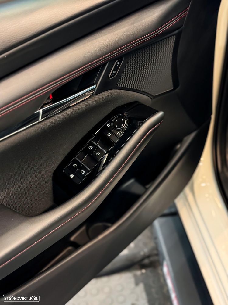 Mazda 3 Hatchback 2.0 e-Skyactiv-G Homura AT - 7