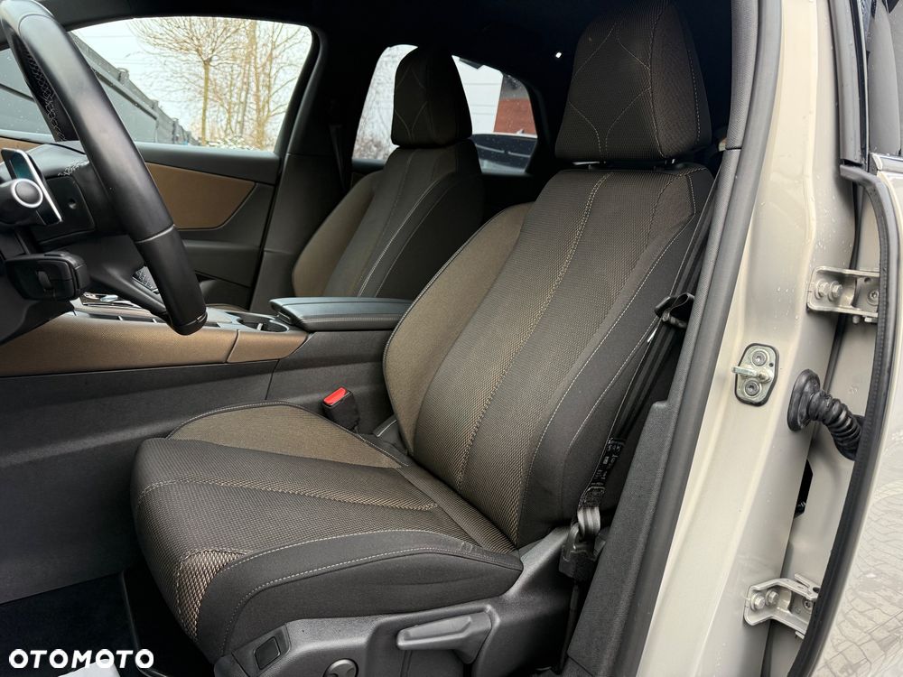 DS Automobiles DS 7 Crossback - 8