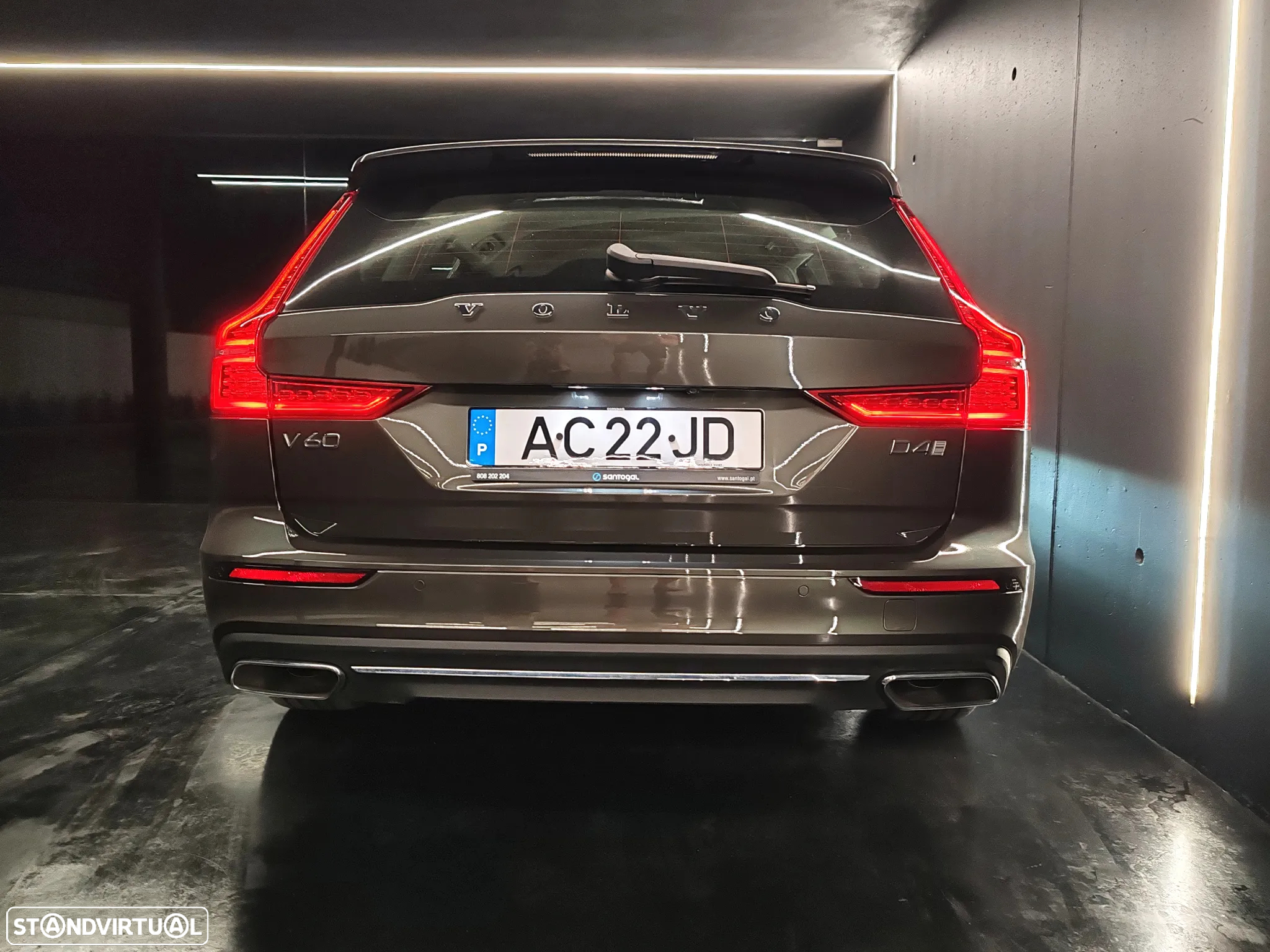 Volvo V60 2.0 D4 Inscription Geartronic - 12