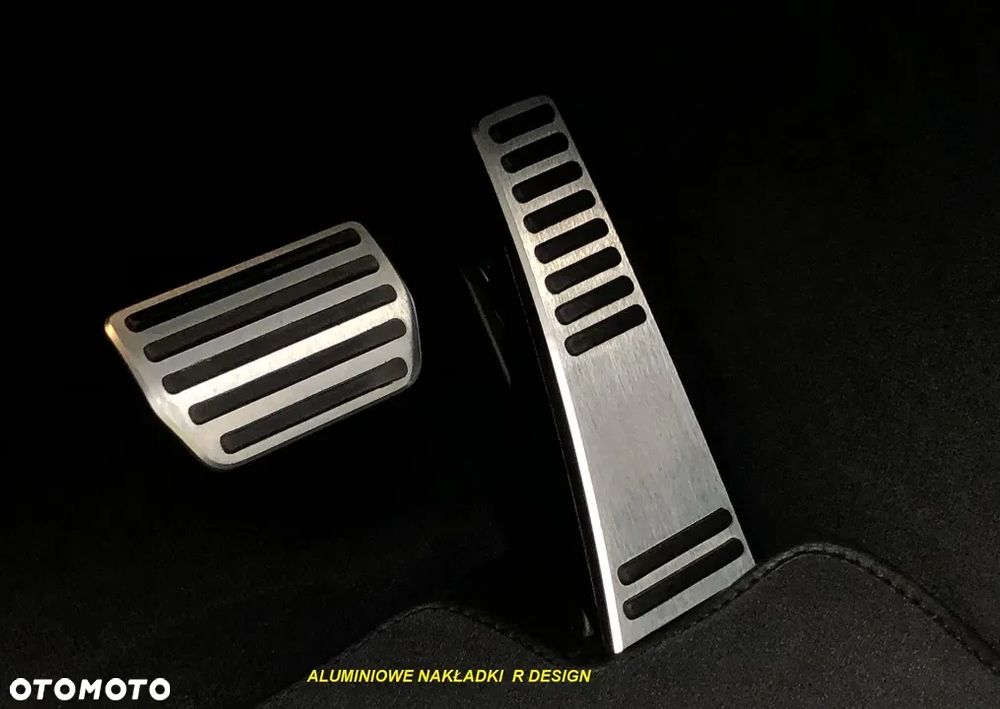 Volvo XC 60 B4 D AWD Plus Dark - 27