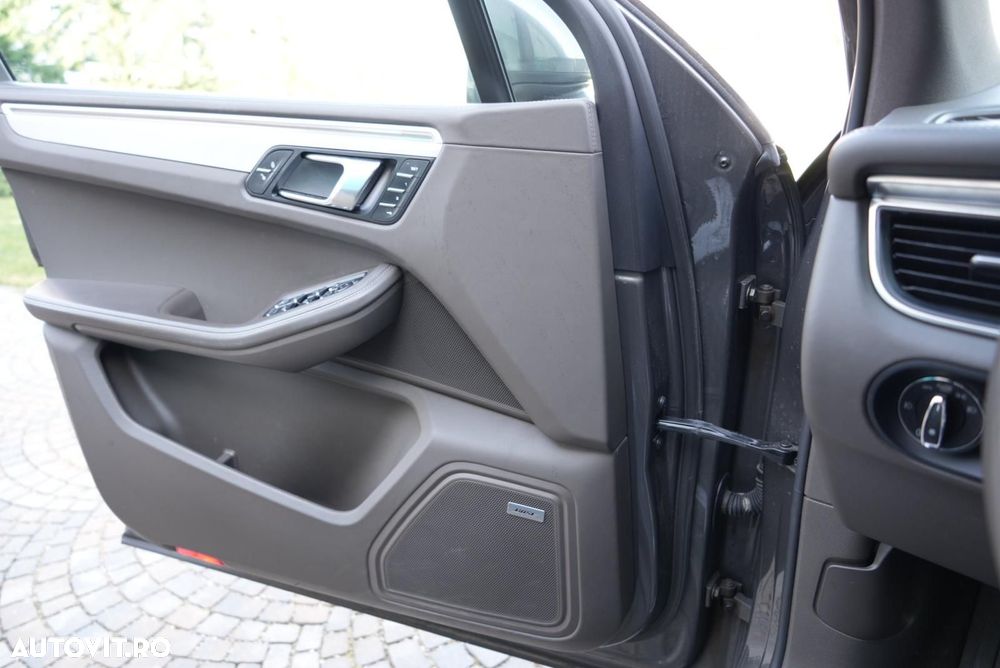 Porsche Macan - 4