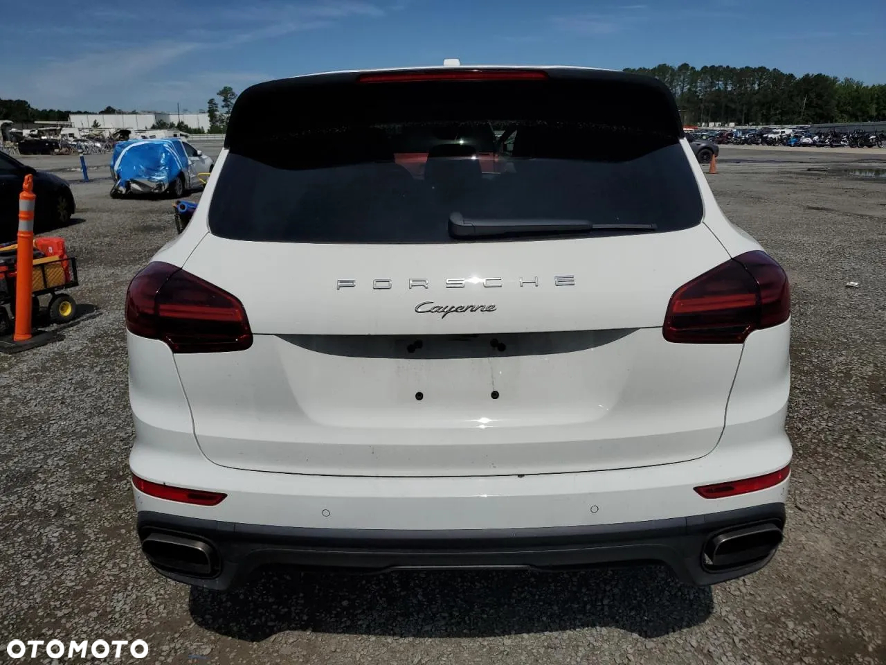 Porsche Cayenne - 6