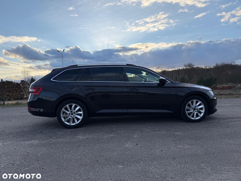 Skoda Superb 2.0 TDI Style DSG - 3