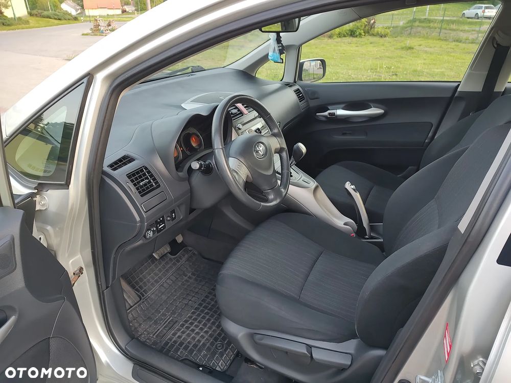 Toyota Auris 1.6 VVT-i Premium MM - 13