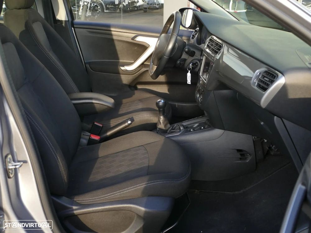 Citroën C-Elysée 1.2 PureTech Feel - 31