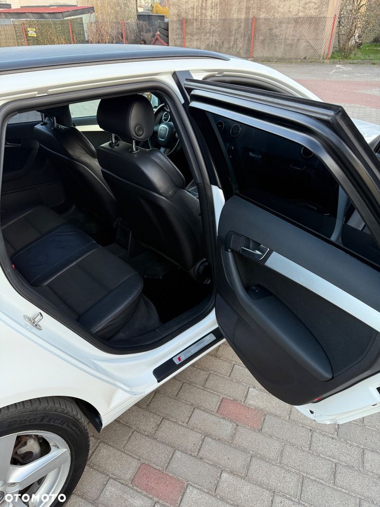 Audi A3 Sportback - 13