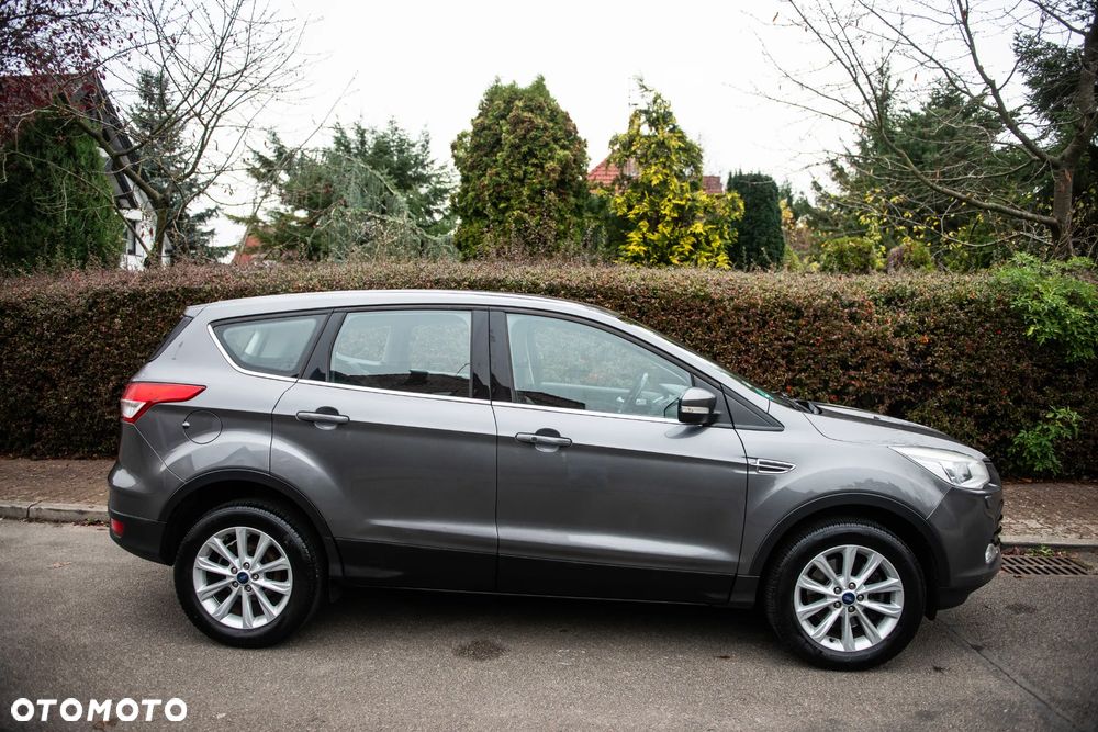 Ford Kuga 2.0 TDCi 4x4 Titanium - 4