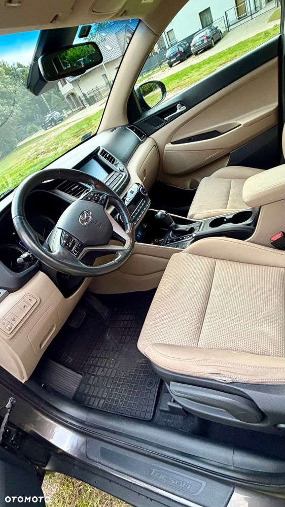 Hyundai Tucson 1.7 CRDI BlueDrive Comfort 2WD DCT - 10