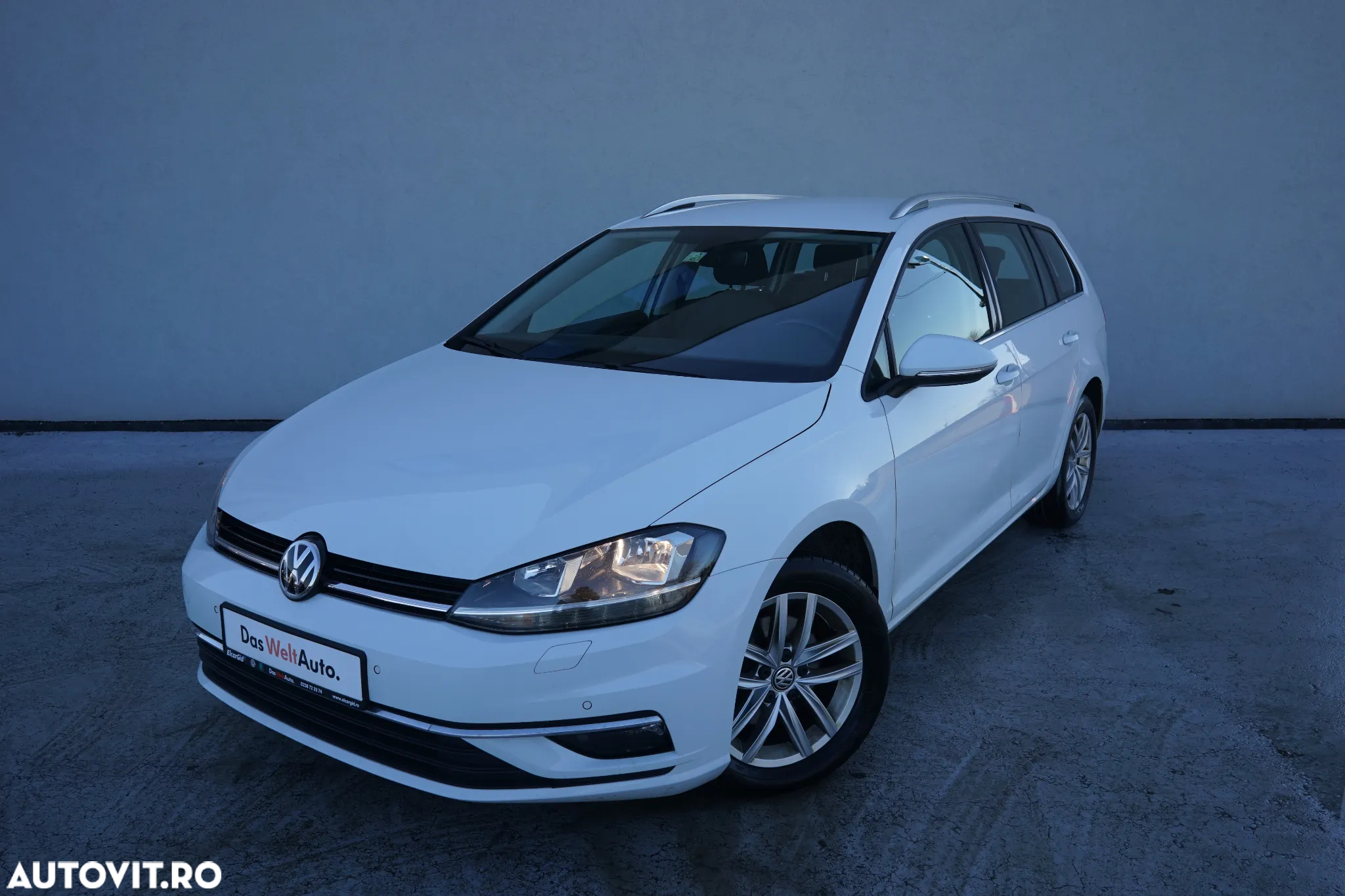Volkswagen Golf Variant 2.0 TDI SCR DSG Highline - 2