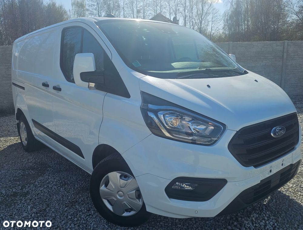 Ford TRANSIT CUSTOM - 1