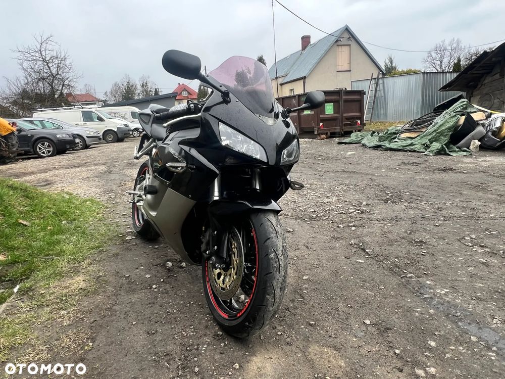 Honda CBR - 1