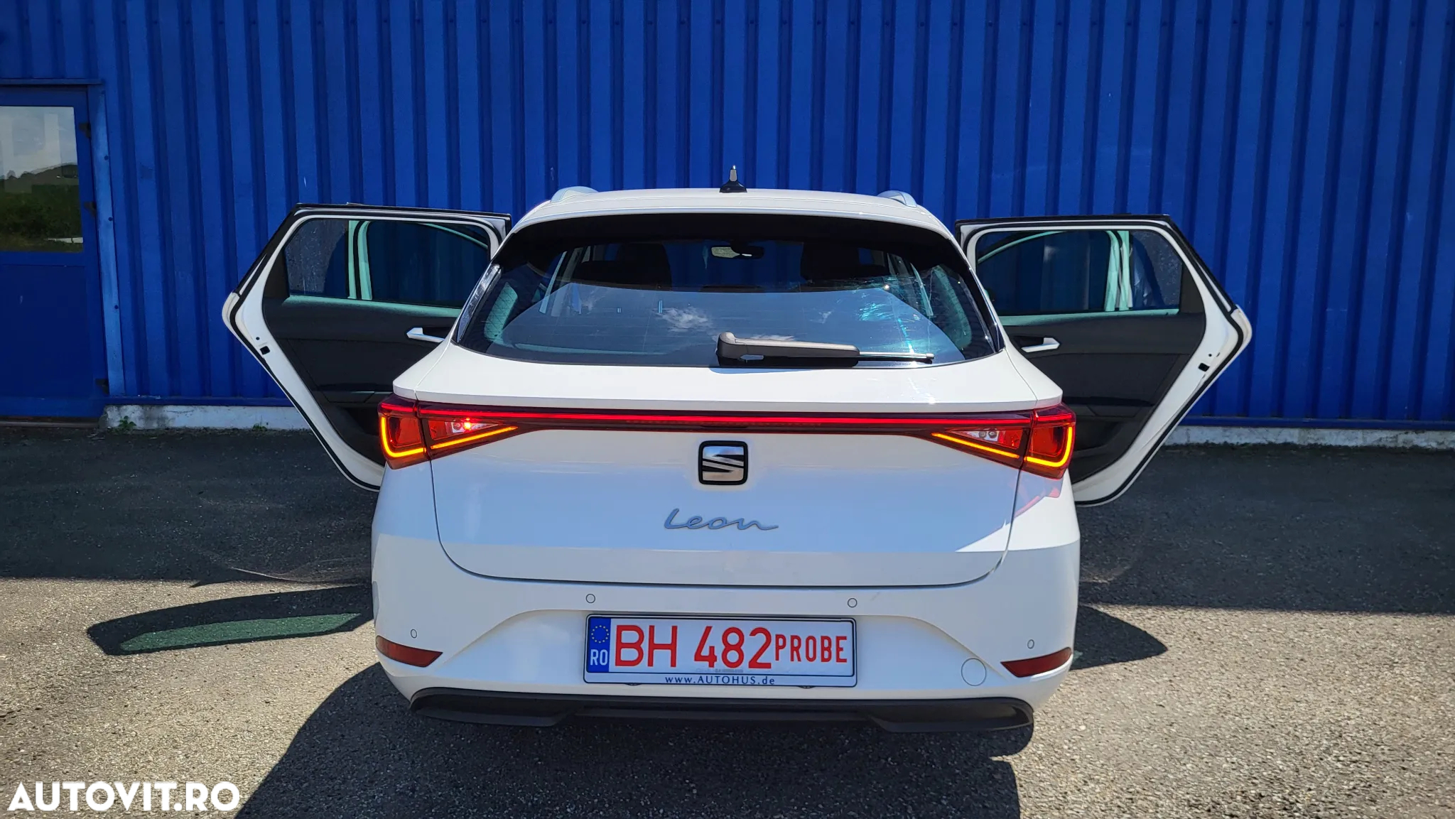 Seat Leon Sportstourer 2.0 TDI DSG Xcellence Plus - 19