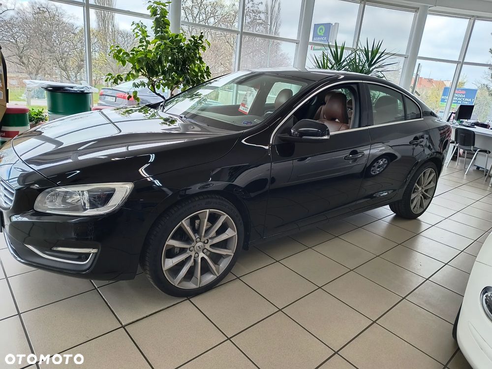 Volvo S60 T5 Drive-E Momentum - 3