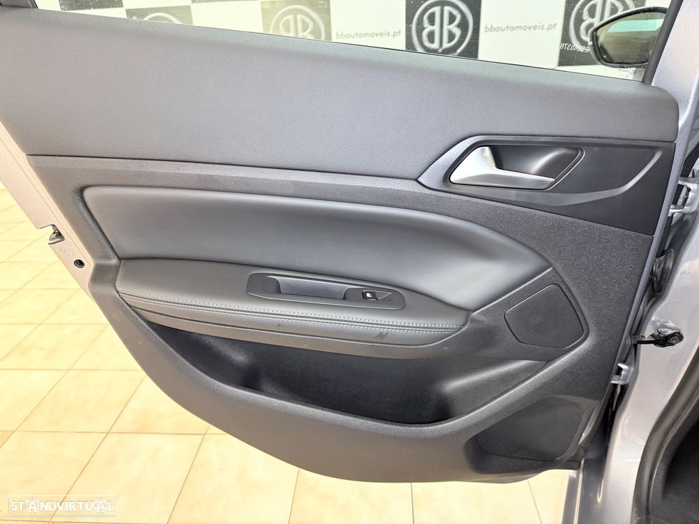 Peugeot 308 PureTech 130 GPF EAT8 Stop & Start Allure - 21