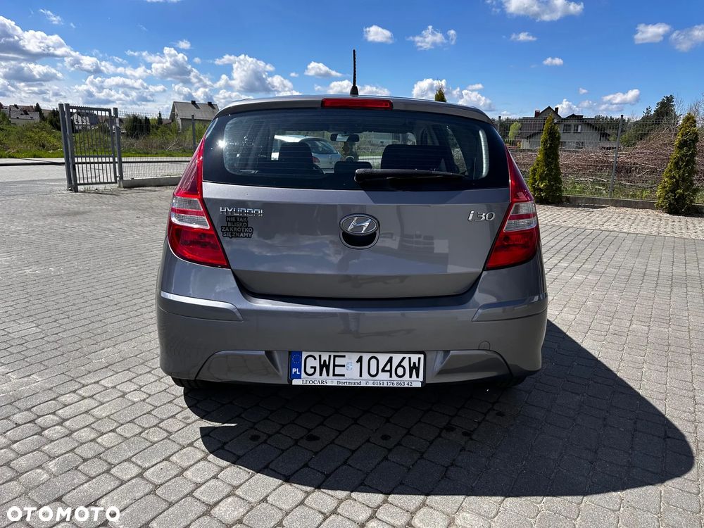 Hyundai i30 1.4 Blue Comfort - 11