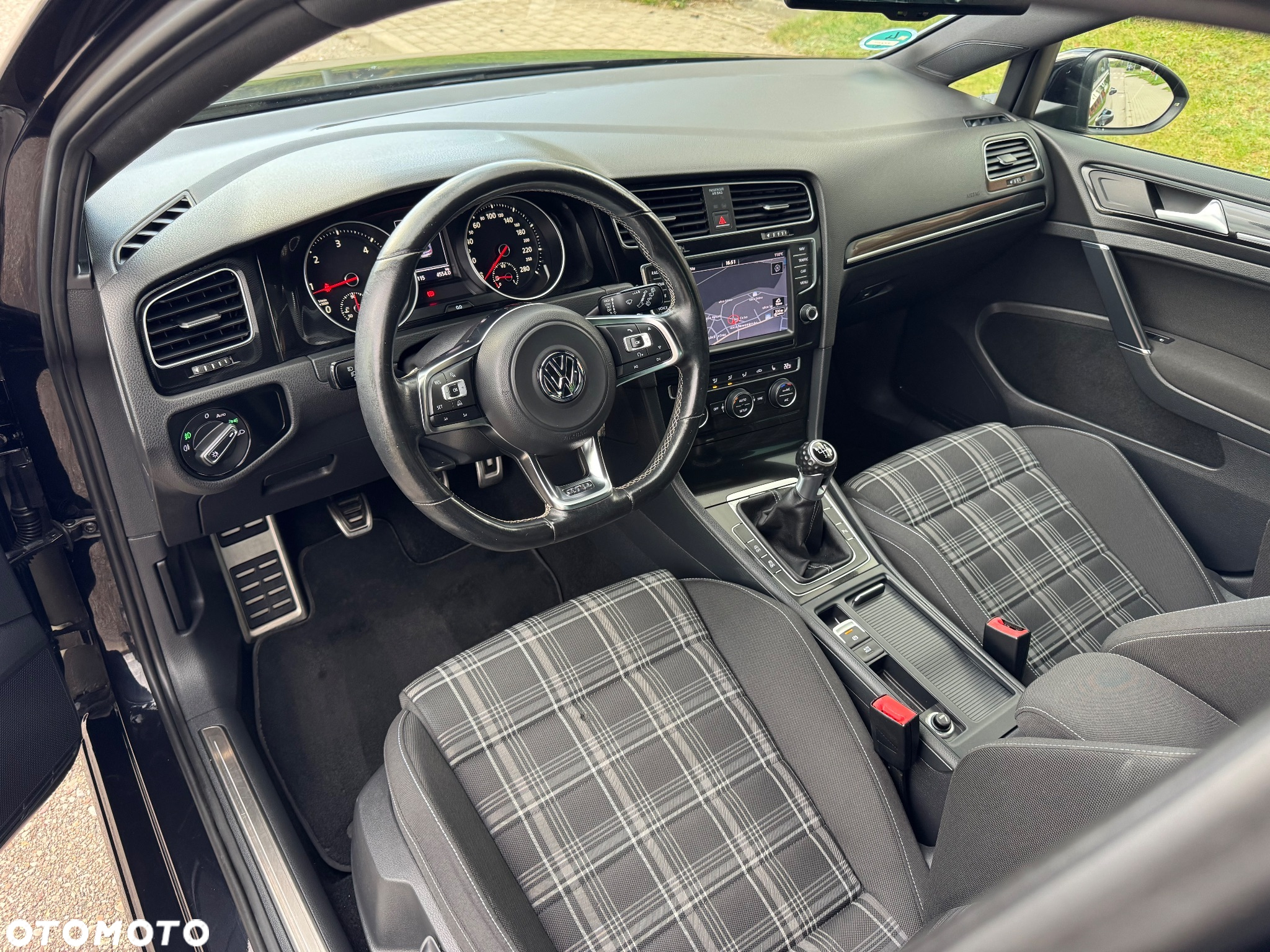 Volkswagen Golf VII 2.0 TDI BMT GTD - 24