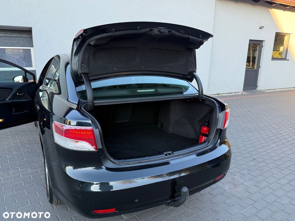 Toyota Avensis 2.0 D-4D Platinium - 33