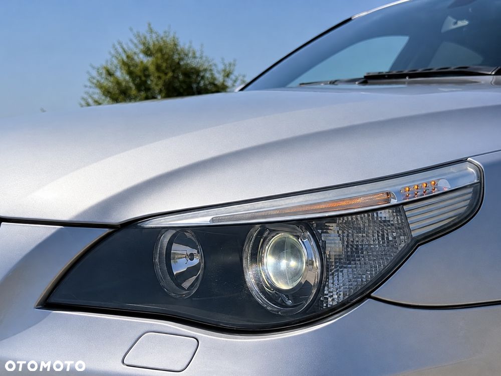 BMW Seria 5 520i - 7