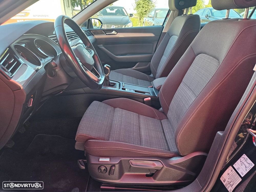 VW Passat 1.5 TSI Business - 12