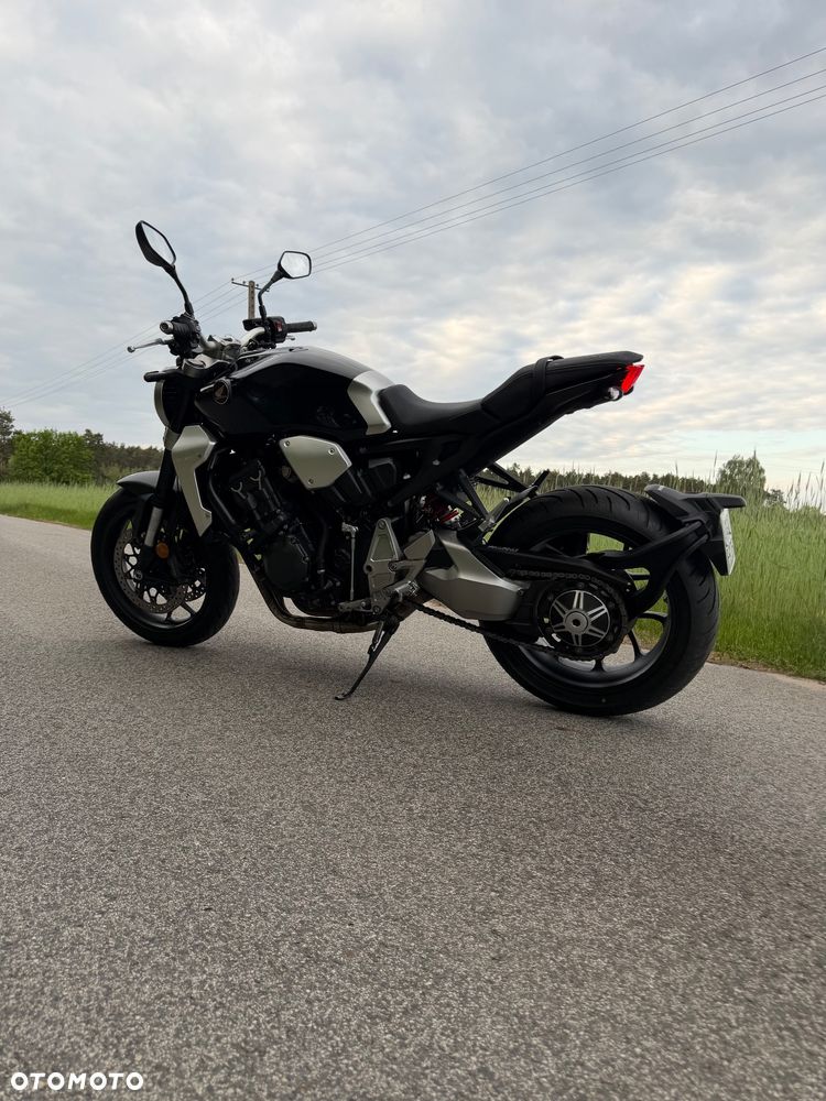 Honda CB - 4