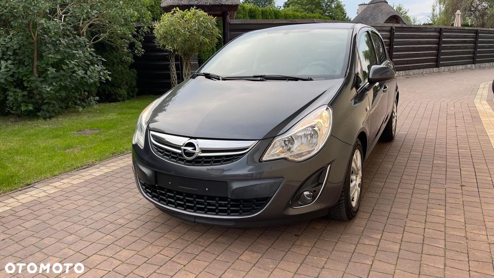 Opel Corsa 1.4 16V Sport - 1