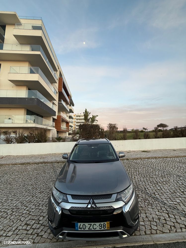 Mitsubishi Outlander 2.0 Kaiteki CVT - 1