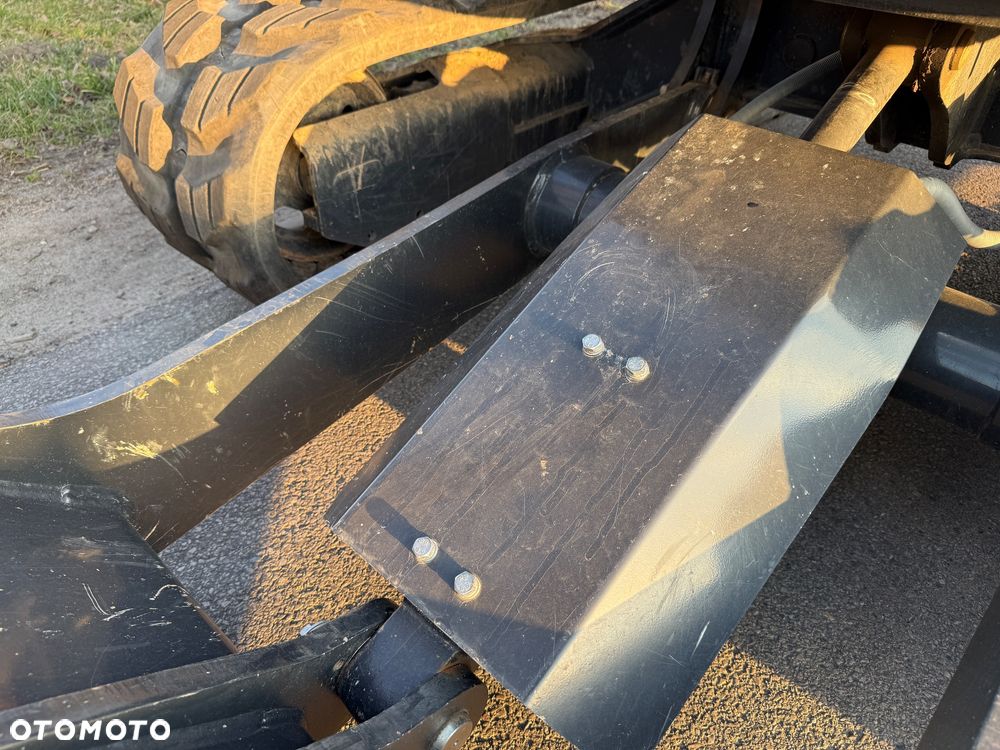 Yanmar Minikoparka Gąsienicowa ViO57 - 28